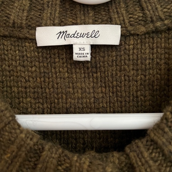 Madewell | Embroidered Edencroft Pleat-Sleeve Cardigan Sweater - Picture 4 of 10